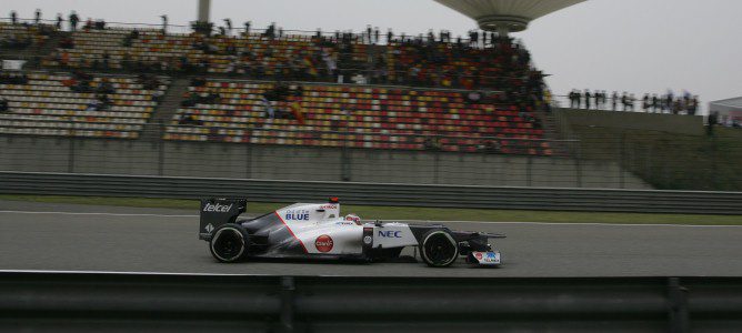 Kamui Kobayashi a los mandos de su C31 en la sesión clasificatoria el GP de China