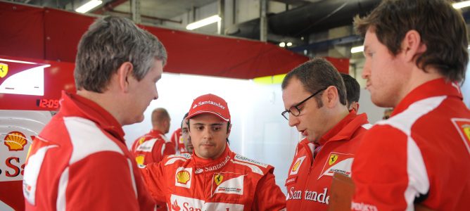 Domenicali junto a Felipe Massa