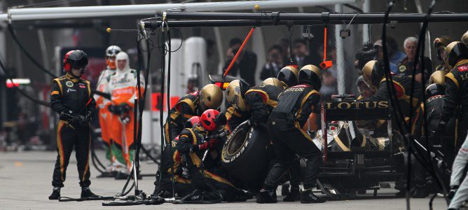 Parada en boxes del equipo Lotus