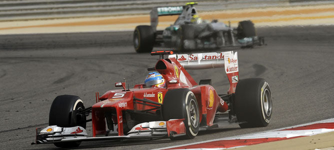 Un Ferrari en el circuito de Sakhir