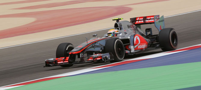 Lewis Hamilton en el circuito de Sakhir