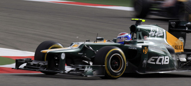 Vitaly Petrov en el circuito de Sakhir