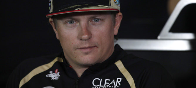Kimi Raikkonen en la rueda de prensa del GP de España 2012
