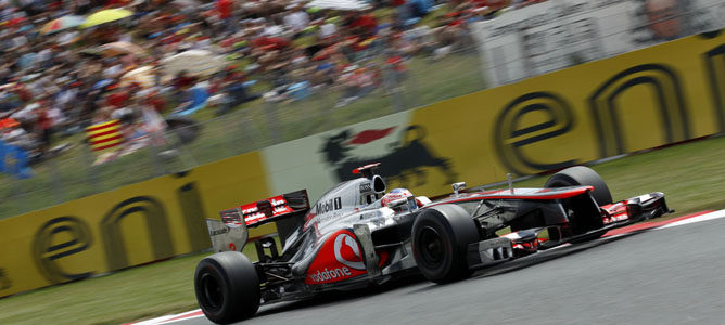 Un McLaren en el asfalto de Montmeló