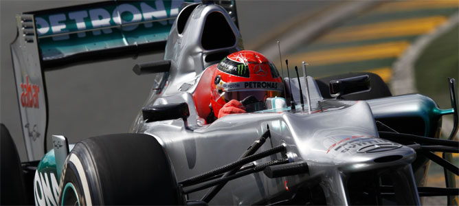 Schumacher rueda con el W03