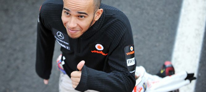 Lewis Hamilton contento