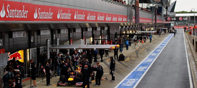 Pit lane de Silverstone en 2011