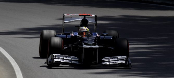 Pastor Maldonado lidera los primeros entrenamientos libres del GP de Europa 2012