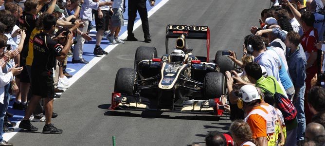 Un Lotus por las calles de Valencia