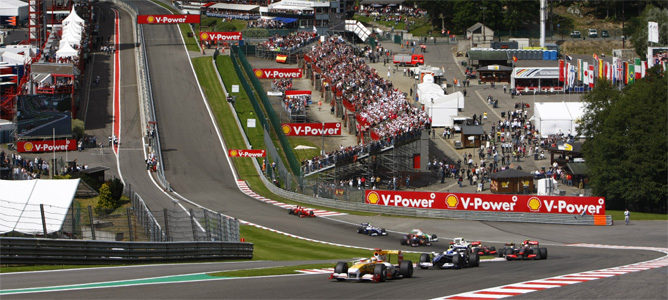 Monoplazas rodando en el circuito de Spa-Francorchamps
