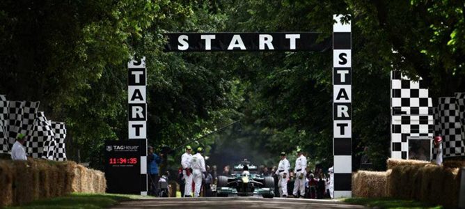 Giedo van der Garde en el 2012 Goodwood Festival of Speed 