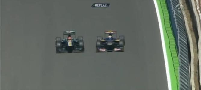 Maniobra entre Vergne y Kovalainen