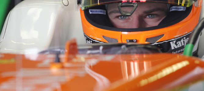 Nico Hülkenberg concentrado en su coche