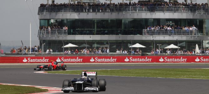 Pastor Maldonado y Kamui Kobayashi, sancionados económicamente por la FIA