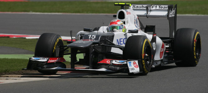 Sergio Perez rodando en Silverstone