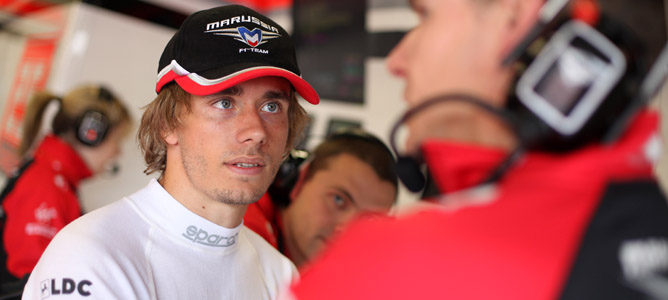 Charles Pic en el box de Marussia