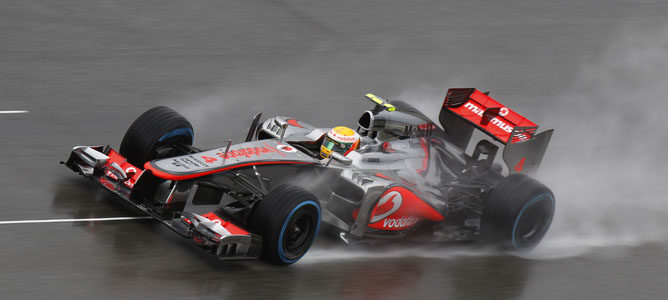 Lewis Hamilton rueda sobre Hockenheim