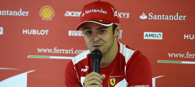 Felipe Massa atiende a los medios en Hungría 2012