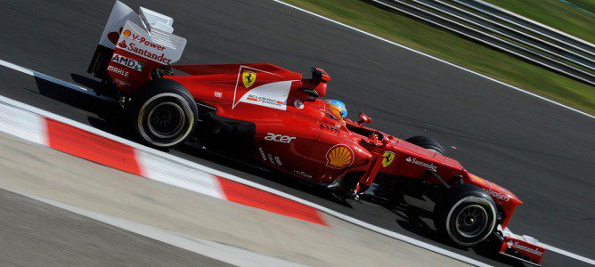 Fernando Alonso y su F2012 en el Hungaroring