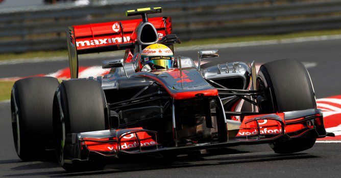 Lewis Hamilton a los mandos de su McLaren en el circuito de Hungaroring