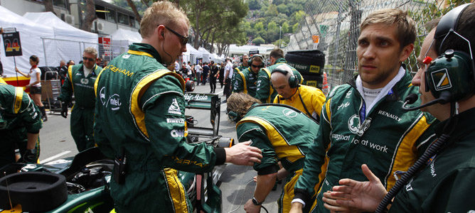 Vitaly Petrov disputa su primera temporada con Caterham