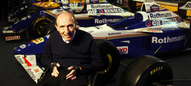 Frank Williams en la fábrica de su equipo