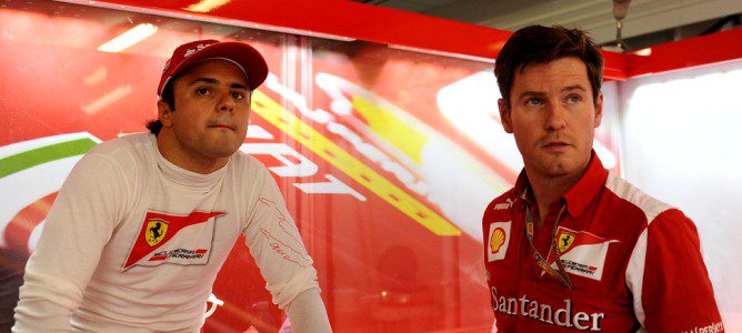 Felipe Massa en el box de Ferrari durante el GP de Europa 2012