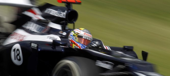 Pastor Maldonado, sancionado por la FIA con 10 posiciones para el GP de Italia