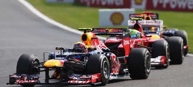 Mark Webber rueda en el circuito de Spa