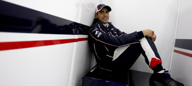 Pastor Maldonado en el box de Williams