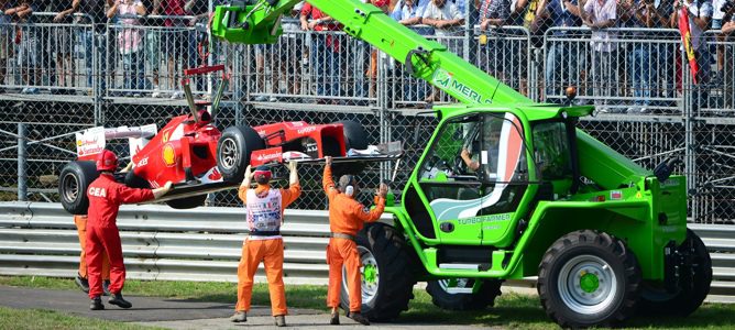 Fernando Alonso rompe motor en Monza