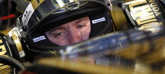 Nick Heidfeld con Lotus en 2011