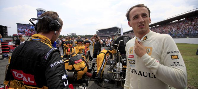 Mika Häkkinen sobre Robert Kubica: "Si es capaz de conducir, encontrará un asiento"
