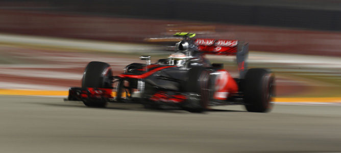 Lewis Hamilton consiguió la pole en el GP de Singapur 2012