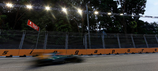 El Caterham en la tercera sesión de entrenamientos libres de Singapur