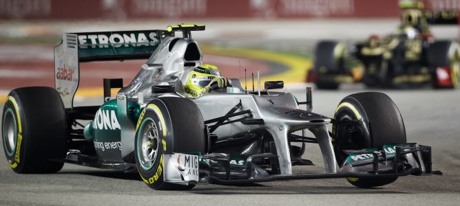 Lewis Hamilton ficha por Mercedes por 3 temporadas y sustituye a Michael Schumacher