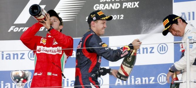 Sebastian Vettel celebrando su victoria en Suzuka
