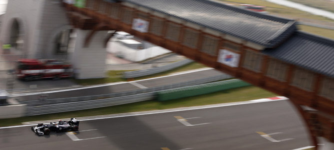 Pastor Maldoando con Williams en Corea