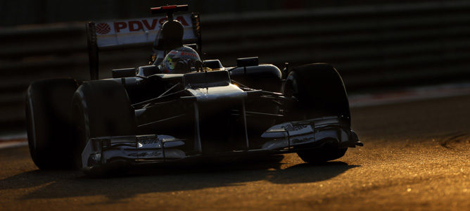 Pastor Maldonado con su Williams FW34 en Abu Dabi