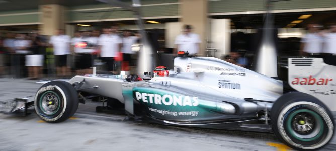 Nico Rosberg: "Narain me contó que su volante se rompió y tuvo que frenar"