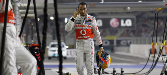 Lewis Hamilton abandona en Yas Marina