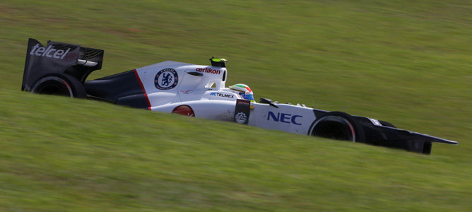 Sergio Pérez rueda con su Sauber en Interlagos 2012