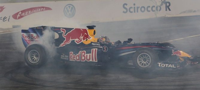 Sebastian Vettel mostrará el RB7 en la Carrera de Campeones 2012