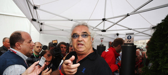 Flavio Briatore también se muestra crítico con la actitud de Schumacher en Brasil