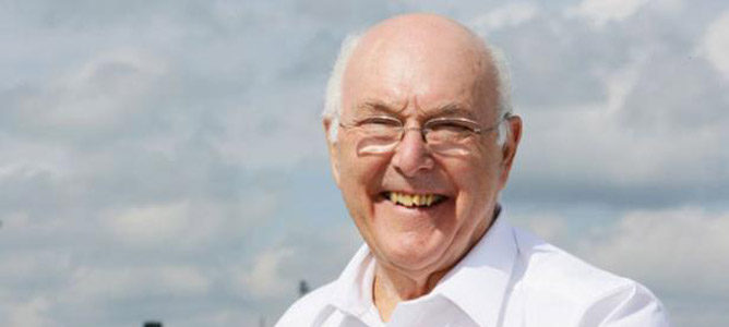 Murray Walker, sobre Vettel: "Es muy probable que bata el récord de Campeonatos de Schumacher"