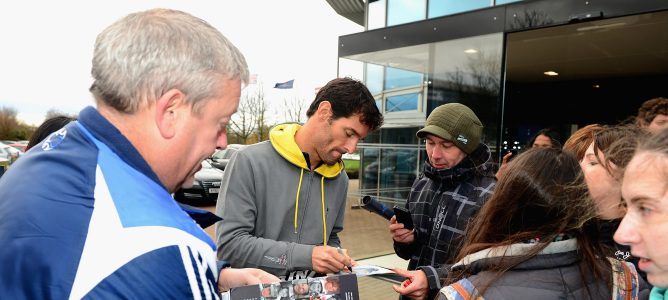 Mark Webber en la sede de Red Bull