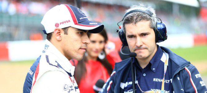 Xevi Pujolar y Pastor Maldonado durante el Gran Premio de Gran Bretaña 2012