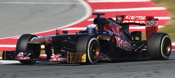 La tercera jornada de test en Barcelona arranca con varios cambios de pilotos