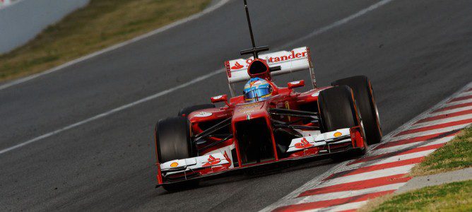 Fernando Alonso lidera la tercera jornada de test en el Circuit de Catalunya