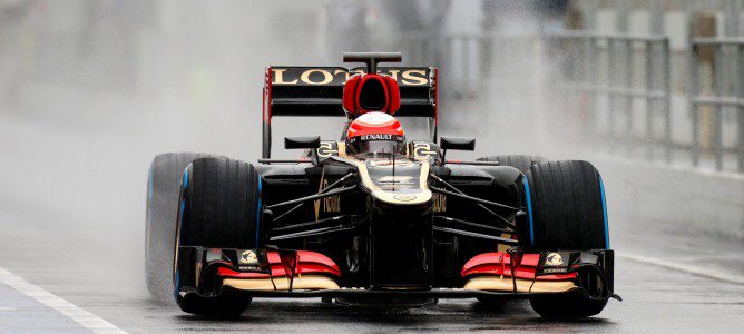 Romain Grosjean con el E21 en Barcelona